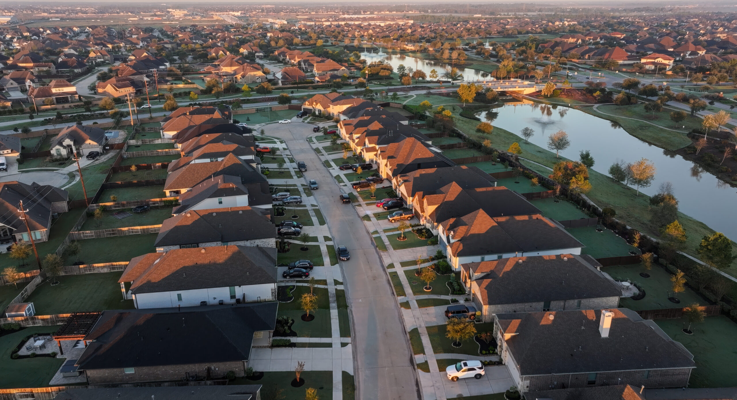 Yes! There are Benefits to an HOA